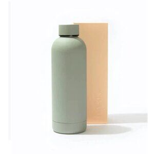 Beysis Stainless Steel Water Bottle in Sage Green 500ml/17oz New in Box